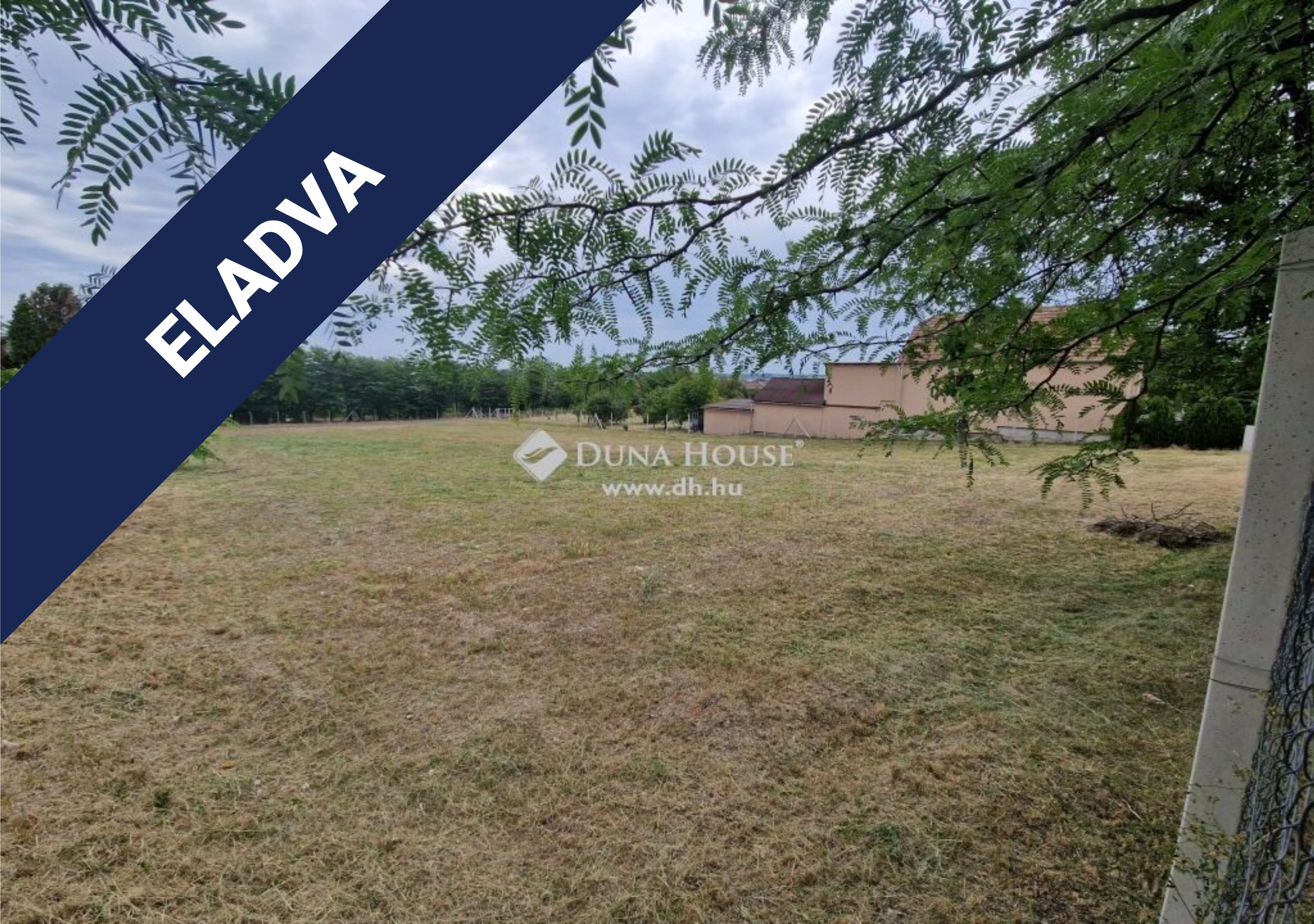 ELADVA – Úrhida – Nyugodt Panorámás környék
